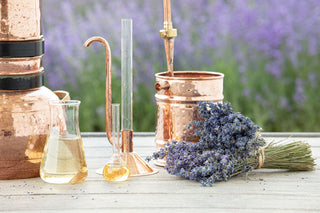 Bringen Sie Ihr Aromatherapie-Erlebnis auf die nächste Stufe mit unseren hochwertigen Hydrolaten - für tiefe Entspannung und Wohlbefinden.