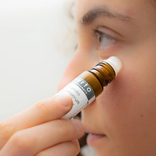 Strahlende Augenblicke: Entdecken Sie die Kraft natürlicher Augenpflege mit Myrto Naturalkosmetik